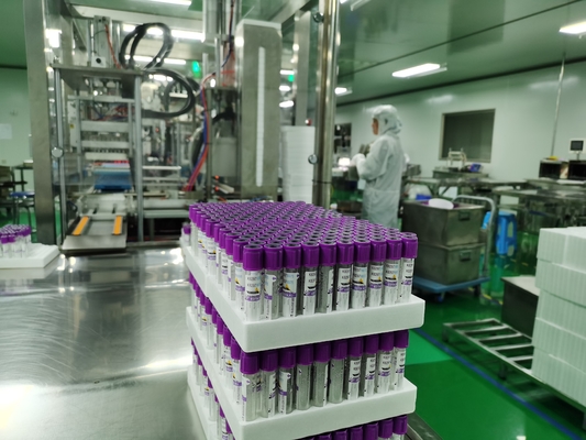 EDTA της PET K3 σωλήνας 3ml 13*75mm συλλογής αίματος με ψεκασμένο εθιστικό